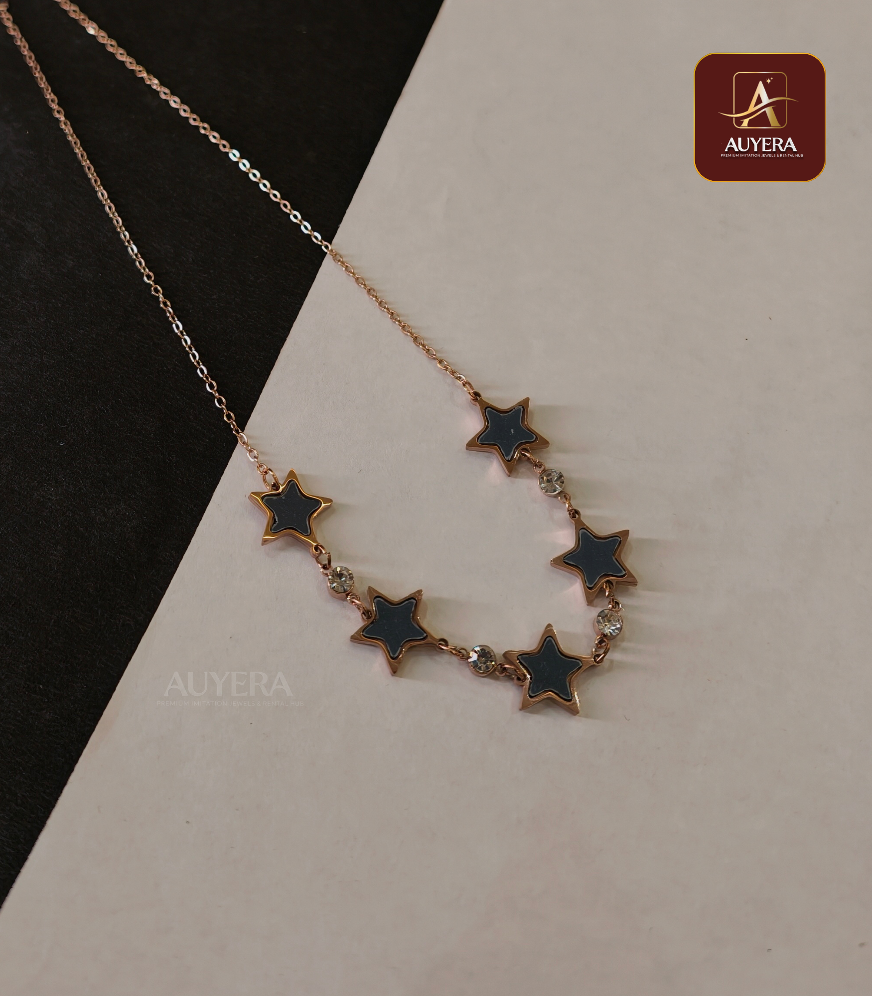 40 Star Pendent Necklace - Image 1
