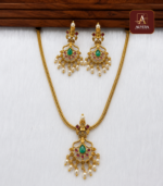 Single Pendent Necklace